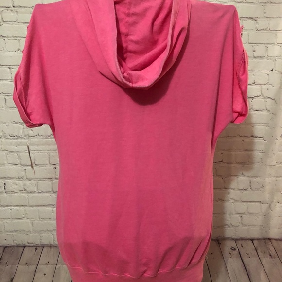 NWT No Boundaries pink shirt with sequin heart - Picture 6 of 7